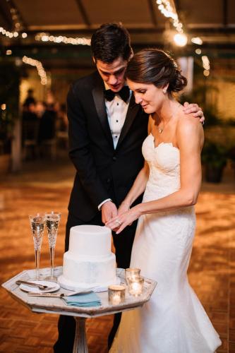 Whipped Bakeshop Cake Cutting