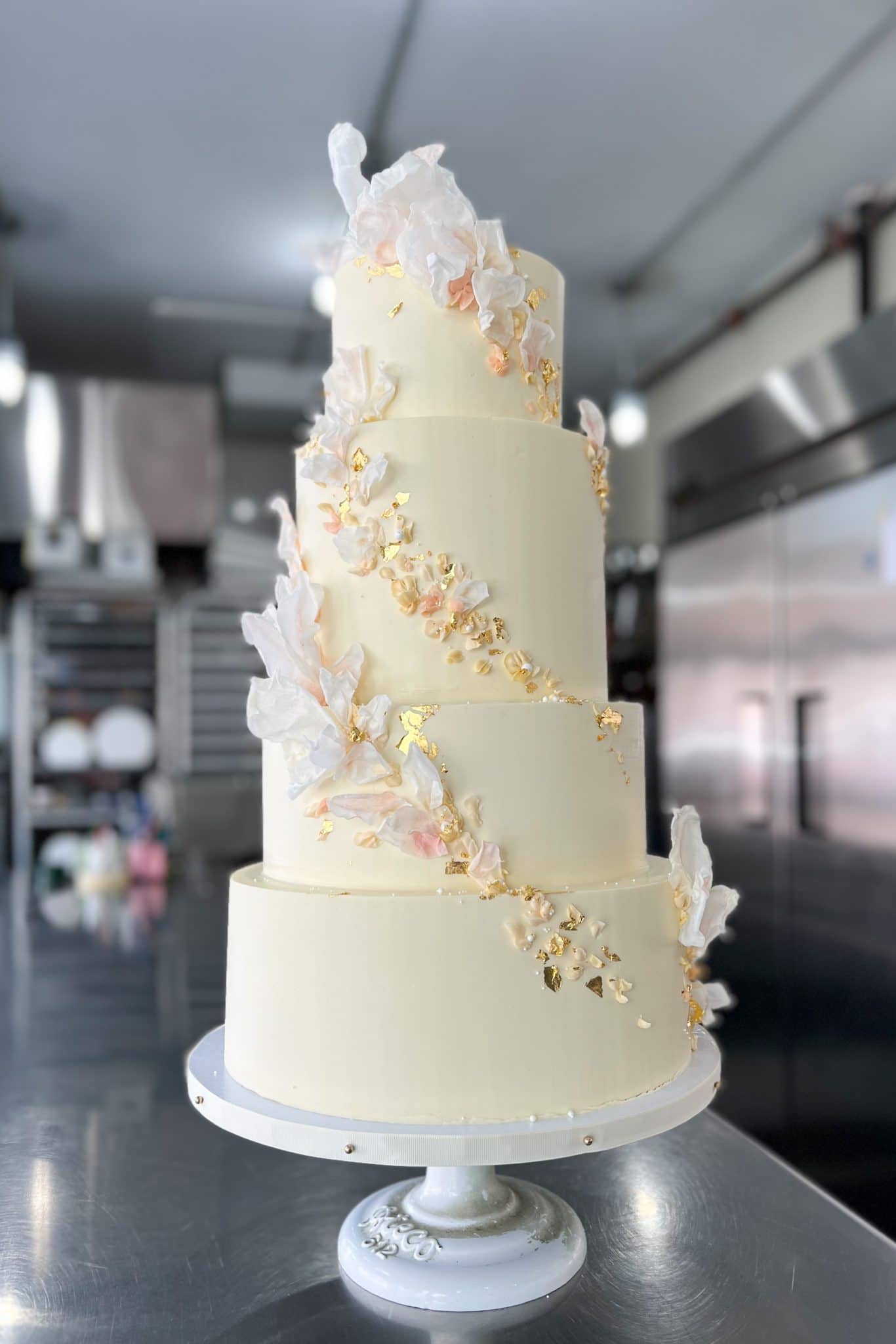 full-bloom-wedding-cake-whipped-bakeshop-4